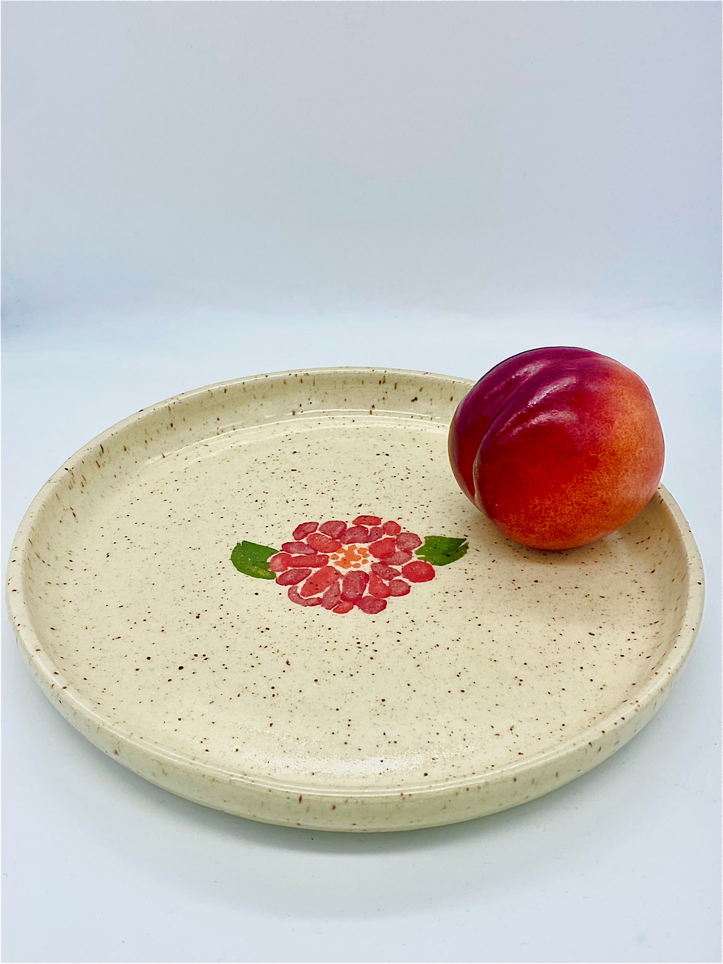 Dahlia Speckle Dinner Plate